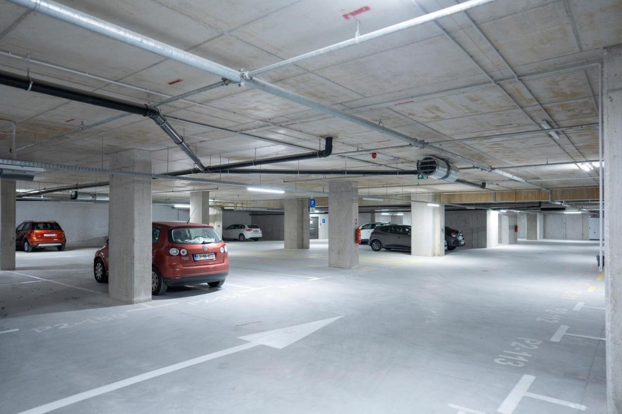Mannequin: Sea View, Private Parking In The Garage Apartman Fiume Kültér fotó